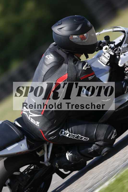 /44 09.08.2025 Plüss Moto Sport ADR/Freies Fahren/504